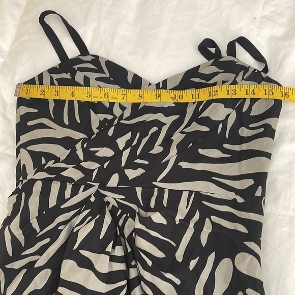 Laila Azahar black and grey dress - Picture 6 of 9